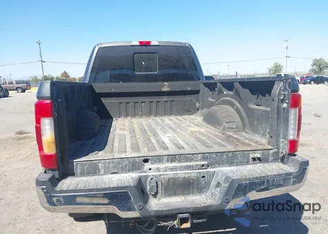 2017 Ford F-250 Lariat из США, поврежденный, VIN 1FT7W2BT7HEE26511